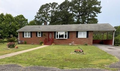 /international/us/1605-cumberland-road-farmville-va-110105905185/