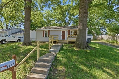 /international/us/1615-terry-street-leavenworth-ks-110108018909/
