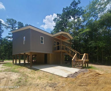 /international/us/12374-shaw-highway-burgaw-nc-110101167212/