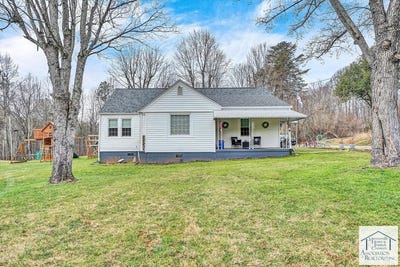 /international/us/201-walnut-lane-spencer-va-110105980672/