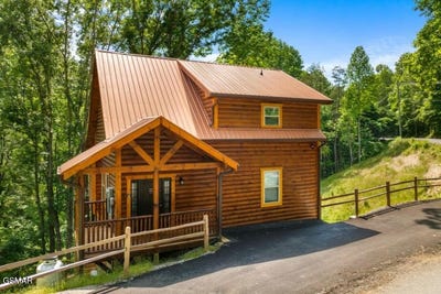 /international/us/1446-silver-poplar-lane-sevierville-tn-110108538123/