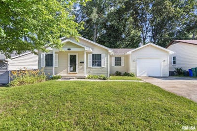 /international/us/2819-e-wood-street-decatur-il-110100425531/