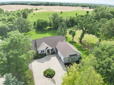 /international/us/1810-minnehuta-drive-fergus-falls-mn-110108588562/