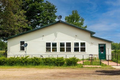 /international/us/15588-elmwood-rd-butternut-wi-110100201773/