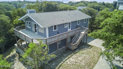 /international/us/5805-e-landing-drive-emerald-isle-nc-110100517966/
