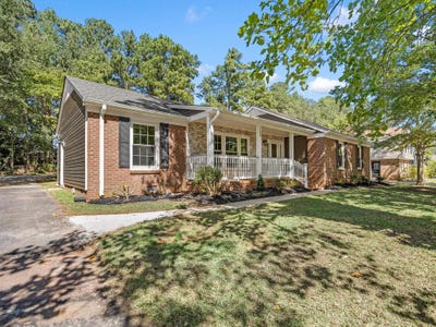/international/us/108-barclay-downs-drive-spartanburg-sc-110120083623/