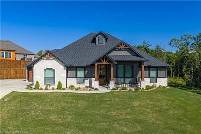 /international/us/2809-leonards-wy-van-buren-ar-110107502387/