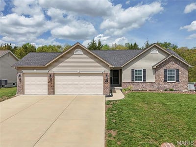 /international/us/121-bryan-ridge-drive-wright-city-mo-110107540796/