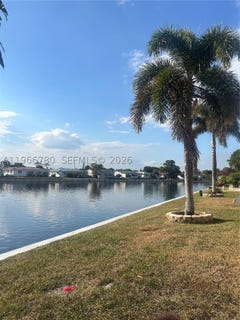 /international/us/5715-nw-85th-ave-tamarac-fl-110105880845/