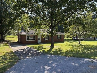 /international/us/332-windmill-circle-greenwood-sc-110119960573/