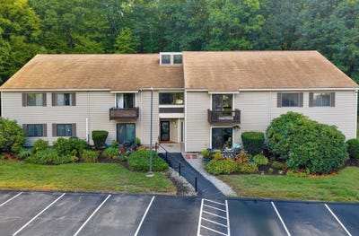 /international/us/17-thayer-pond-drive-oxford-ma-110110303686/
