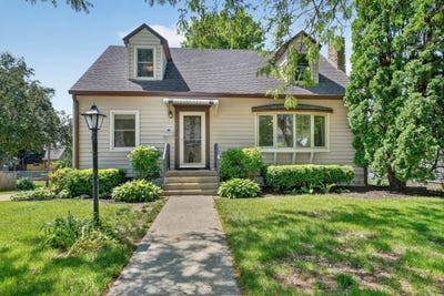 /international/us/516-w-18th-street-cedar-falls-ia-110108357497/