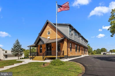 /international/us/819-blooming-glen-road-perkasie-pa-110108340076/