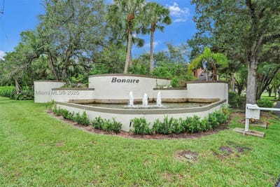/international/us/7780-nw-79th-ave-tamarac-fl-110102945383/