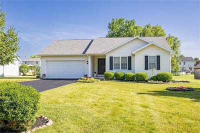 /international/us/70-alverstone-way-henrietta-ny-110100449126/