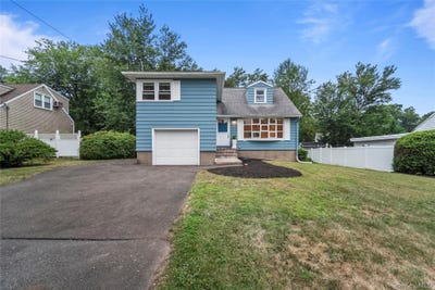 /international/us/176-quaspeck-boulevard-valley-cottage-ny-110101475123/
