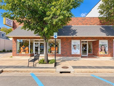/international/us/126-s-main-st-de-soto-mo-110120604267/
