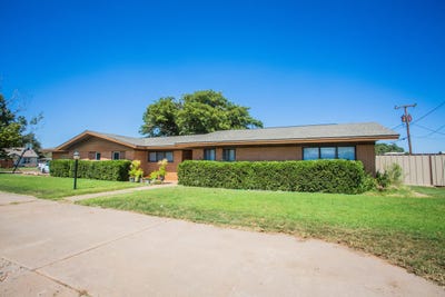 /international/us/812-1st-street-abernathy-tx-110105194476/
