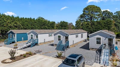 /international/us/81-yuken-place-hendersonville-nc-110120512651/