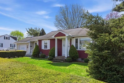 /international/us/9-brae-rd-fairhaven-ma-110107882802/
