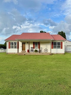 /international/us/490-dover-church-road-scottsville-ky-110100324944/