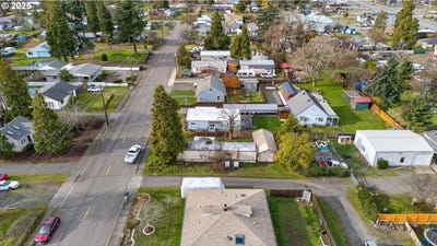 /international/us/47521-school-st-oakridge-or-110104152309/