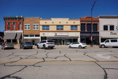 /international/us/107-n-pennsylvania-ave-independence-ks-110108171515/