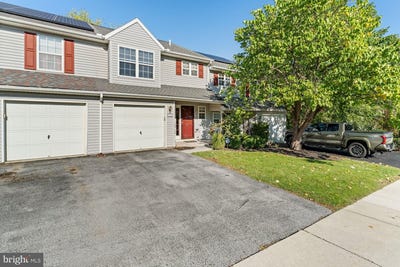 /international/us/5796-hidden-lake-drive-harrisburg-pa-110120589311/
