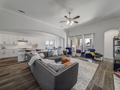 /international/us/426-brook-meadow-drive-midlothian-tx-110102941945/