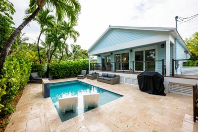 /international/us/2101-harris-avenue-key-west-fl-110108586327/