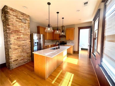 /international/us/1609-elliot-avenue-minneapolis-mn-110108608021/