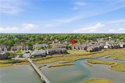 /international/us/705-charthouse-circle-hampton-va-110107415750/
