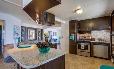 /international/us/200-n-el-camino-real-oceanside-ca-110105641850/