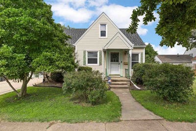 /international/us/3218-c-ave-ne-cedarrapids-ia-110101088288/
