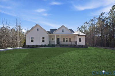 /international/us/002-bush-neck-road-williamsburg-va-110108477963/
