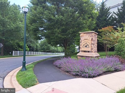 /international/us/207-secretariat-drive-havre-de-grace-md-110099954790/