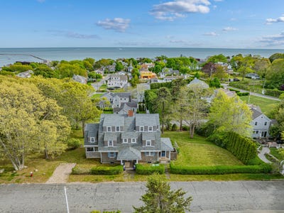 /international/us/35-grayton-avenue-hyannis-port-ma-110108392132/