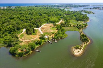 /international/us/121-kenyon-farm-lot-1-road-narragansett-ri-110108060217/