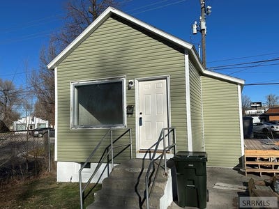 /international/us/1028-n-9th-avenue-pocatello-id-110106341394/