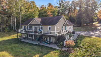 /international/us/143-patten-pond-road-surry-me-110120483822/