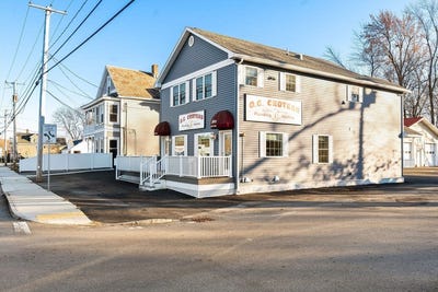 /international/us/381-summer-street-fitchburg-ma-110103706158/