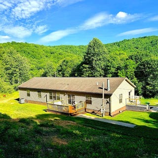 /international/us/701-fleshman-hollow-rd-rainelle-wv-110108739808/