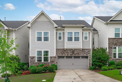 /international/us/108-tree-hill-lane-holly-springs-nc-110107713843/