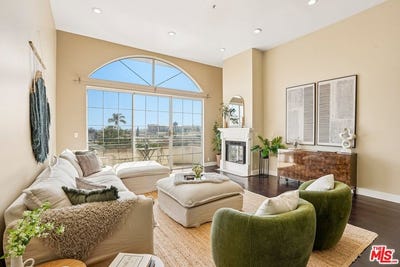 /international/us/3535-dunn-dr-los-angeles-ca-110108493650/?lang=pt