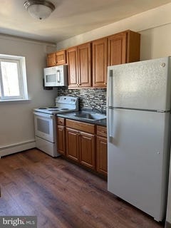 /international/us/3941-james-street-drexel-hill-pa-110108094891/