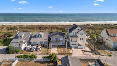 /international/us/415-w-boardwalk-boulevard-atlantic-beach-nc-110099330127/