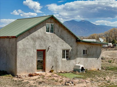 /international/us/26-camino-feliz-ranchos-de-taos-nm-110107536544/