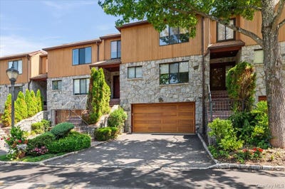 /international/us/144-the-crescent-roslyn-ny-110120422074/