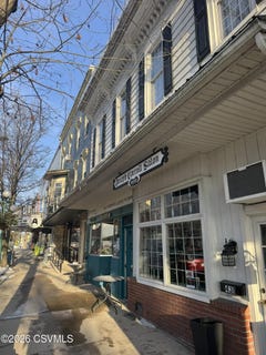 /international/us/429-market-street-lewisburg-pa-110108507545/
