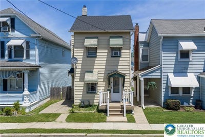 /international/us/21-henderson-street-phillipsburg-nj-110108640282/